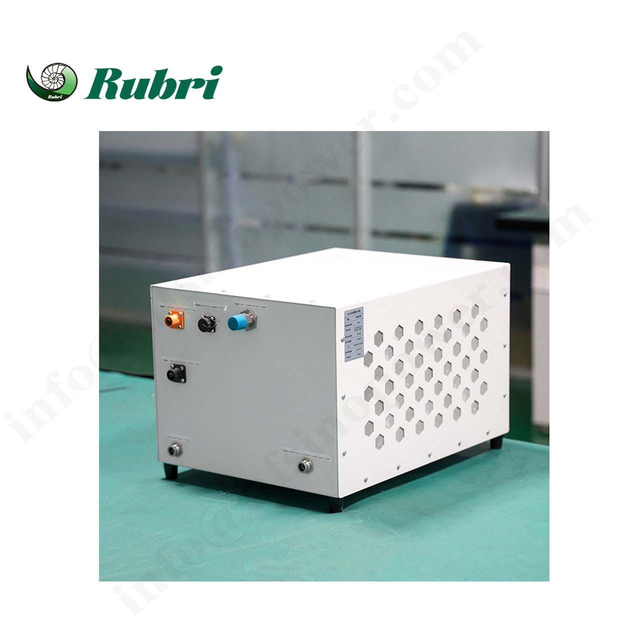 Generatore di energia a idrogeno raffreddato ad acqua con celle a combustibile PEM da 5 kW